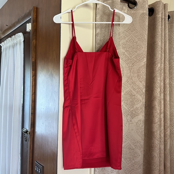 Red dress from Revolve - Picture 4 of 6